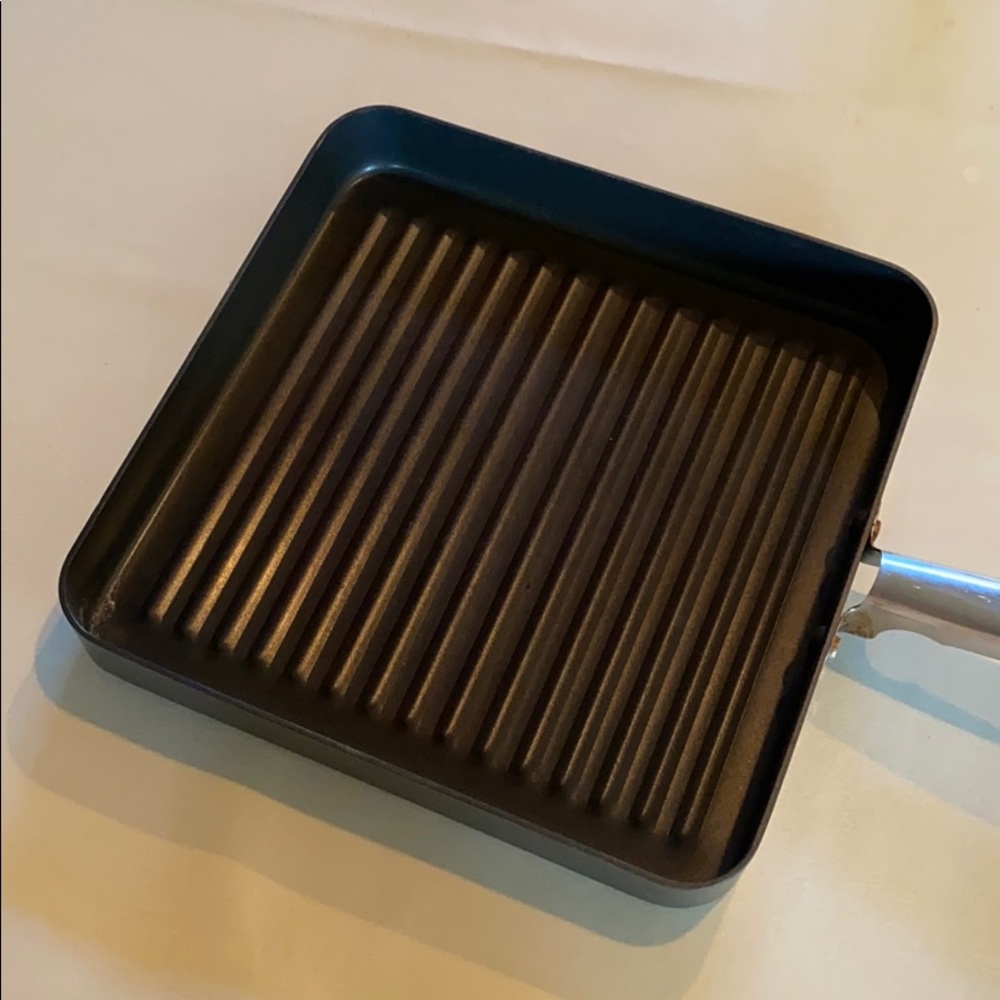 11” square Thomas Rosenthal Group Grill Pan